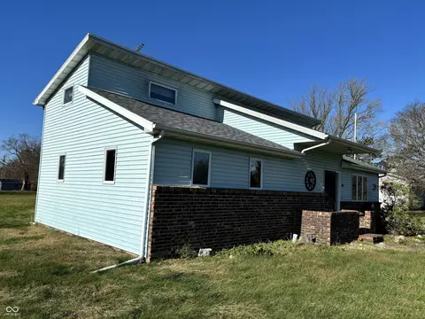 Exterior - 111 N Eugene Ave, Cayuga, IN 47928 photo 2 of 6