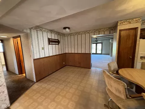 Dining - 111 N Eugene Ave, Cayuga, IN 47928 photo 1 of 2
