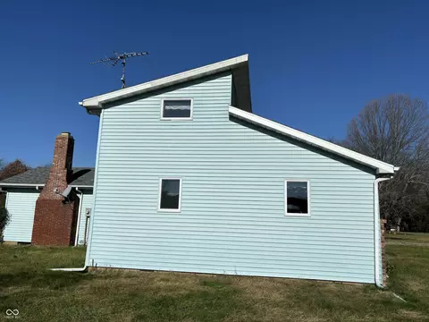 Exterior - 111 N Eugene Ave, Cayuga, IN 47928 photo 3 of 6