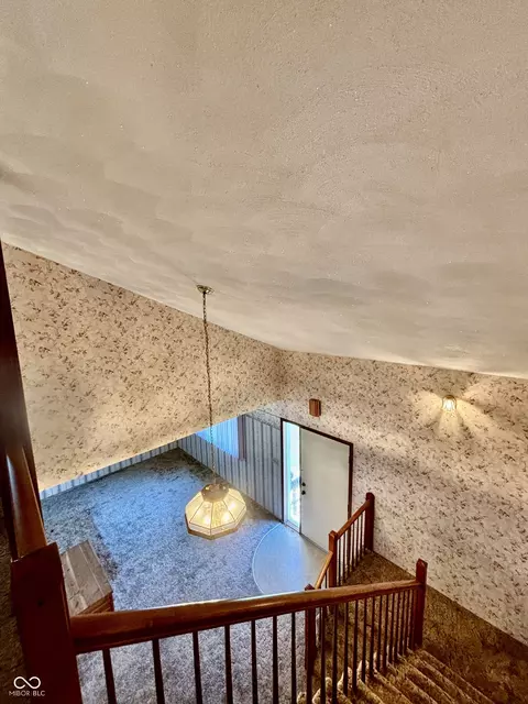 Entry Way - 111 N Eugene Ave, Cayuga, IN 47928 photo 5 of 13