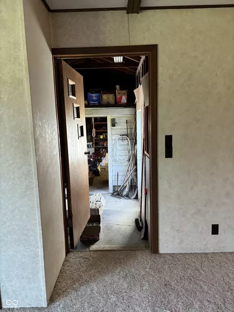 Entry Way - 111 N Eugene Ave, Cayuga, IN 47928 photo 13 of 13