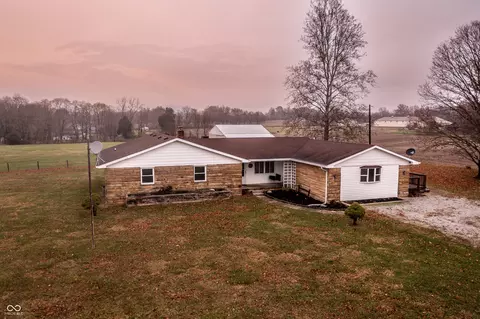 10540 W Baseline Rd, Paragon, IN 46166