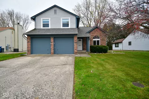 8473 Prairie Dr, Indianapolis, IN 46256