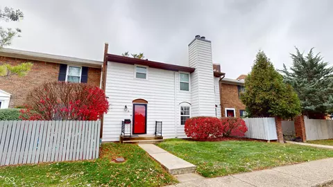 1830 Wellesley Cmns, Indianapolis, IN 46219