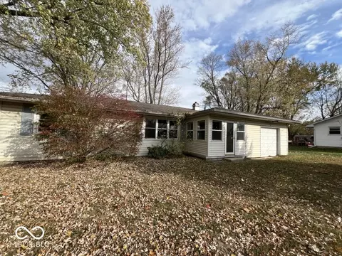 5900 W River Rd, Muncie, IN 47304