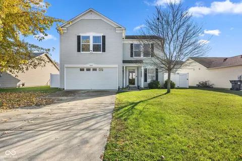 2009 Bankside Dr, Greenfield, IN 46140