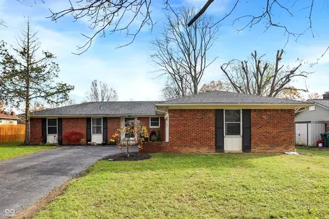8037 Delbrook Dr, Indianapolis, IN 46260