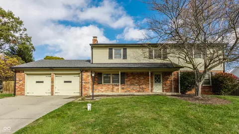 680 Terrace Dr, Zionsville, IN 46077