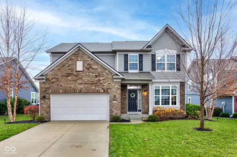 15760 Barnard Dr, Noblesville, IN 46062