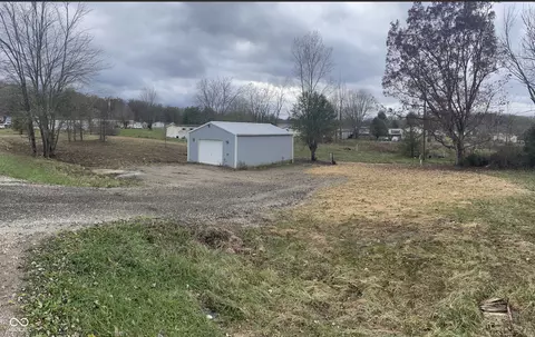 2979 Whitehall Dr, North Vernon, IN 47265