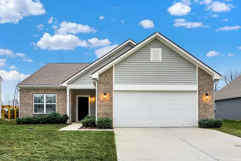4169 Ashworth Ln, Columbus, IN 47201