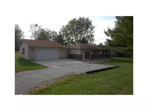 3037 Angle Rd, Pendleton, IN 46064