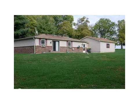 3037 Angle Rd, Pendleton, IN 46064 photo 2