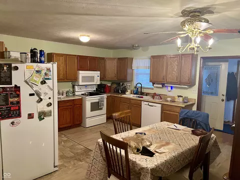 Kitchen - 3149 E 900 S, Flat Rock, IN 47234 photo 2 of 2