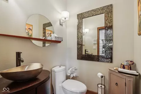 Bath - 10591 Coppergate, Carmel, IN 46032 photo 1 of 7