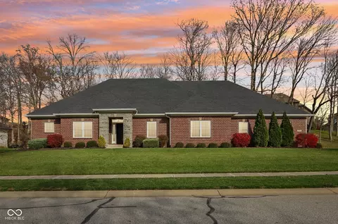 5824 Hickory Hollow Dr, Plainfield, IN 46168