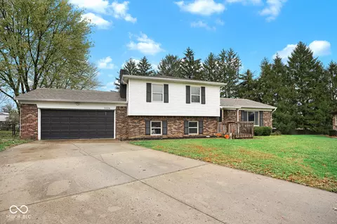 3334 Maple Ridge Ct, Indianapolis, IN 46227
