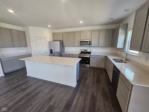 Kitchen - 2309 Pine Valley Dr, Plainfield, IN 46168 photo 1 of 2