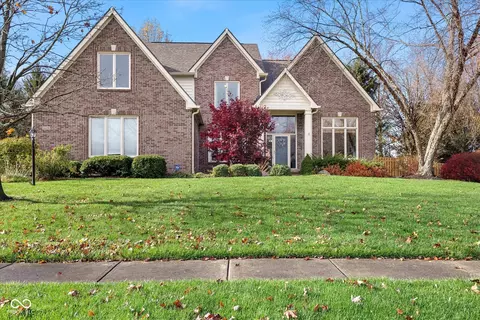 14578 Dover Dr, Carmel, IN 46033