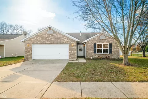 187 Hilltop Farms Blvd, Whiteland, IN 46184