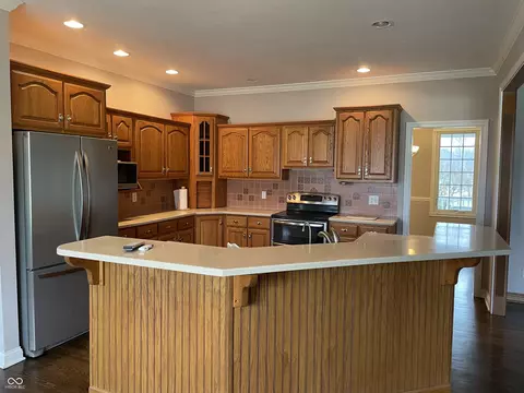 Kitchen - 6854 W Fall Creek Dr, Pendleton, IN 46064 photo 1 of 2