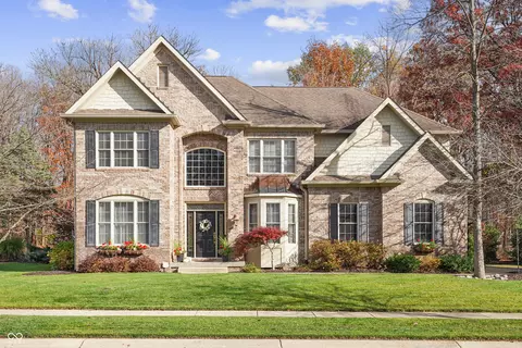 11289 Idlewood Dr, Fishers, IN 46037
