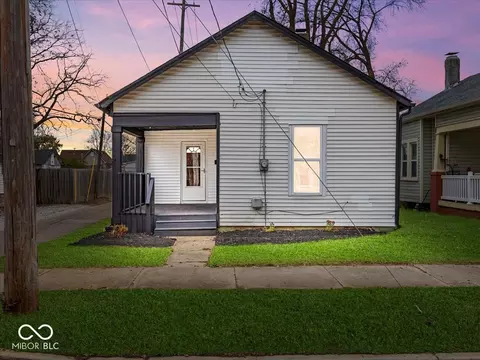 238 E Franklin St, Shelbyville, IN 46176