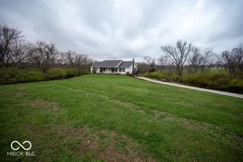 15301 Chatham Rd, Moores Hill, IN 47032