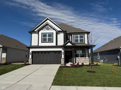 1562 Hanover St, Danville, IN 46122