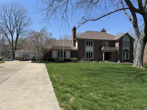 4256 Bending Ln, Greenwood, IN 46143