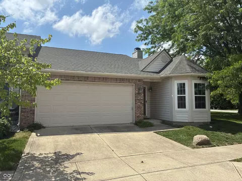 8520 Bison Woods Ct, Indianapolis, IN 46227