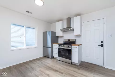 Kitchen - 6735 E 49th St, Lawrence, IN 46226 photo 4 of 4