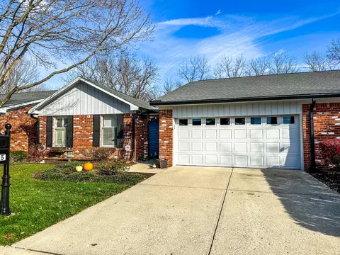 8505 Quail Hollow Rd, Indianapolis, IN 46260