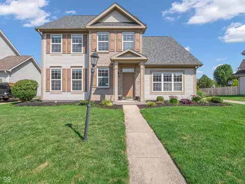11256 Hearthstone Dr, Fishers, IN 46037