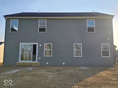 8195 Bearberry Ln, Pendleton, IN 46064 photo 2