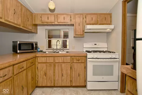 107 E Jackson St, Tipton, IN 46072 photo 15