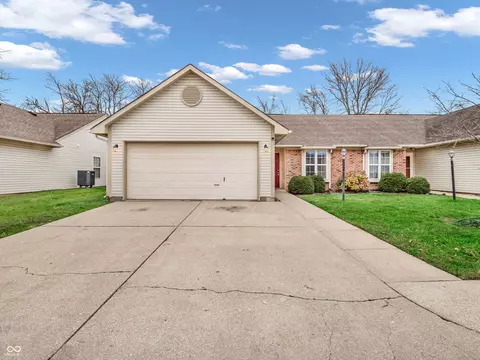 305 Woodberry Dr, Danville, IN 46122