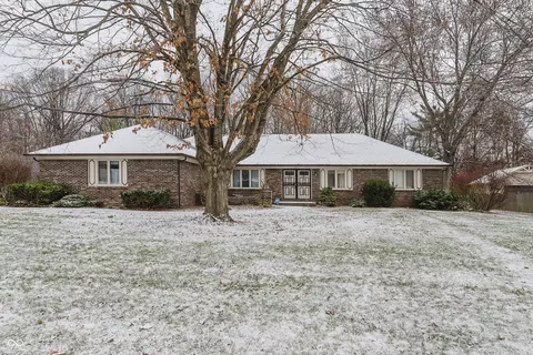 275 Glenbrook Ln, Avon, IN 46123