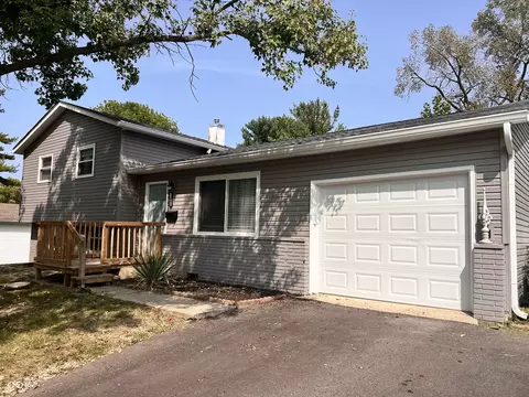 2461 Beechcrest Dr, Indianapolis, IN 46203