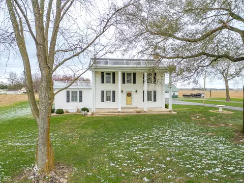 12591 N Marr Rd, Columbus, IN 47203