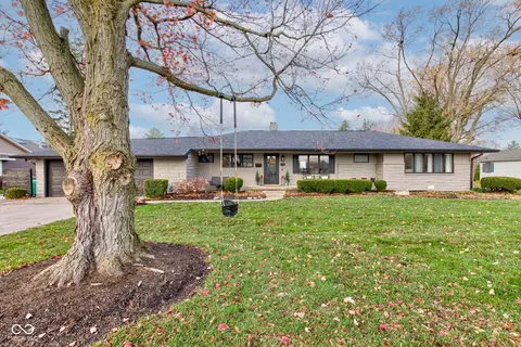 2324 Elmwood Dr, Lebanon, IN 46052