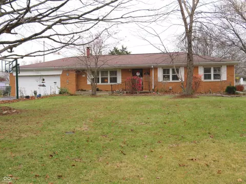 1090 Price Rd, Avon, IN 46123