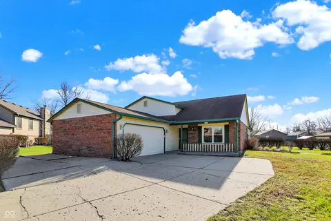 8434 Corkwood Dr, Indianapolis, IN 46227