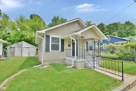 1616 Carpenter Ct, New Castle, IN 47362
