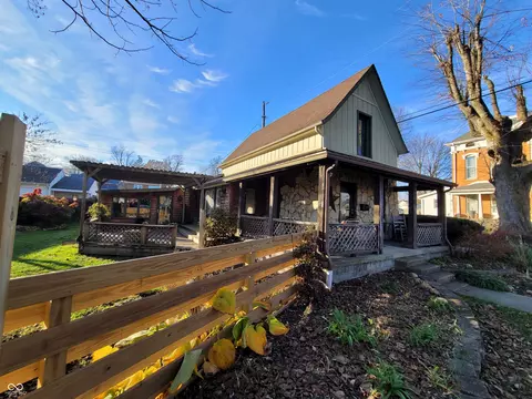 613 N Morgan St, Rushville, IN 46173
