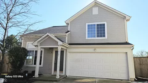 2781 Grand Fir Dr, Greenwood, IN 46143