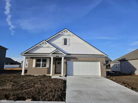6296 Granby Dr, Whitestown, IN 46075
