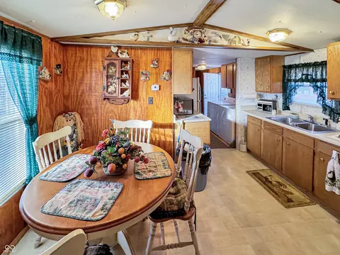 Dining - 4355 E Streacher Rd, Bloomington, IN 47408 photo 1 of 1