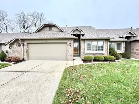 698 Stonemill Dr, Greenwood, IN 46143