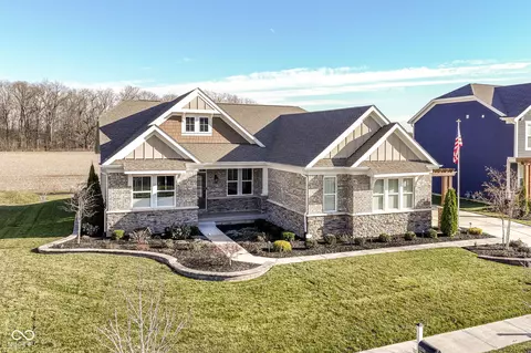 12535 Tidecrest Dr, Fishers, IN 46037